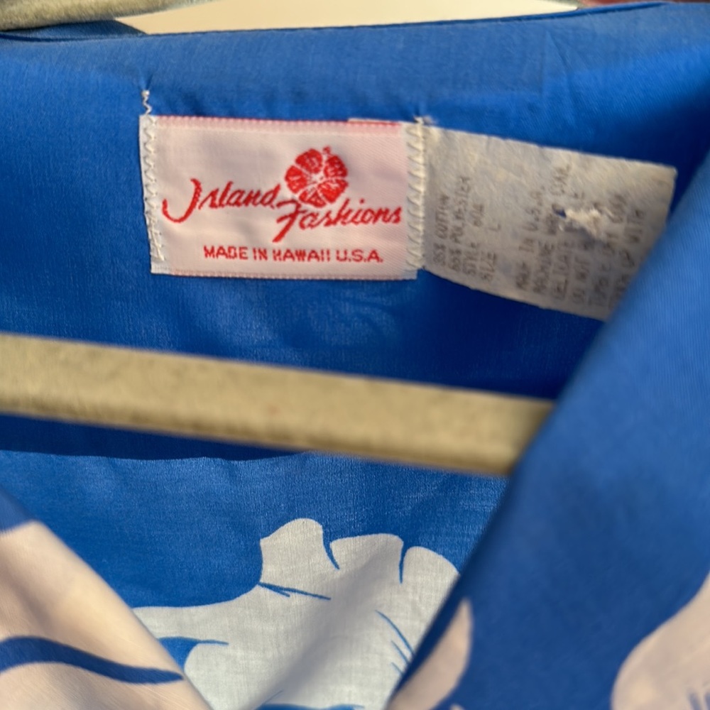 Island Fashions Authentic Hawaiian Shirt - Picture 5 of 7